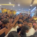 Navya Nair Instagram - Thank you calicut for the love .. amazing crowd .. such lovely people .. Hilite mall calicut .. inaugurating @zavodila_jewellery .. #gratitude #peopleslove #godisgreat #postivity #onlypositivity #hardworkpays #noshortcuttosuccess