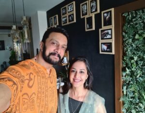 Neetha Ashok Instagram - Baadshah for a reason @kichchasudeepa 😊🤗