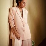 Neha Dhupia Instagram – Blushing 😛💘
.
.
.
.
.
.
.
.
.
@thelittleblackbowofficial 
@tlmconsultancy 
@ayeshakhanna20 
@anmoljewellers 
@nainapatney_ 
@yountentsomo 💄
@isabelmarant 
@kapilcharaniya 📸
@thakkerrishi