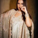 Neha Dhupia Instagram - Silver dust - moon shine and all things fine ✨ . . . . . . . . In @anamikakhanna.in @thevisheshkhanna @anmoljewellers By @ayeshakhanna20 Muah @hridadeepakmakeupandhair 📸 @kapilcharaniya