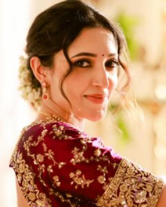 Neha Shetty Instagram - Moods of the golden hour ☀️ 

📸 - @pranav.foto 
👗- @arka_by_divya_kanigalupula 
Styling - @sandhya__sabbavarapu 
💄- @divya_makeup_hair