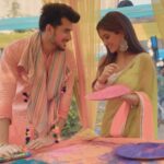 Nidhi Shah Instagram - Chaahe tu maane, Chaahe na maane 🥸 . . What are your plans for holi? 🎨 @nidz_20 #SaJal #Paridhi #SamarShah #Kinjal #Anupama #Holi #OnSet
