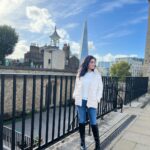 Nidhi Shah Instagram - Hello London 💜✨ London, United Kingdom