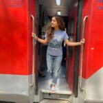 Nidhi Shah Instagram – Travelled after ages on a train, the experience of travelling in a train with your friends or family is incomparable ❤️ 
#goodtimes