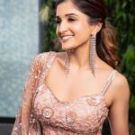 Nidhi Shah Instagram - Bright as Ever 💫✨ . . . Shoot for @fablookmagazine Styled by @milliarora7777 Assisted by @vrinda_budhiraja Mua @sapnachugh1 Hair @monashairandbeauty Wearing @bareandblur @arrshiie Jewels @sonisapphire Shot by @artographybysagar Assisted by @pratikmadan.photo Location @invisiblegastronomybar