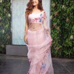 Nidhi Shah Instagram - Be the wind that wont behave 💕 . . . Shoot for @fablookmagazine magazine Styled by @milliarora7777 Mua @sapnachugh1 Hair @monashairandbeauty Wearing @shopmodernaari Jewels @sonisapphire Rings @inaya_jewelry Shot by @artographybysagar Assisted by @pratikmadan.photo Location @invisiblegastronomybar Fablook pr @akshat_gutgutia