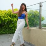Nidhi Shah Instagram - My Smile is my best accessory and I can't stop smiling with my new SmileyWorld Crocs! I love them 😁 . Available at shopcrocs.in in and select stores in New Delhi, Chennai and Ahemdabad #SmileyWorld @crocs @crocsindia @smileyworldbrand