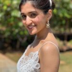 Nidhi Shah Instagram - Gliding through the warmth of the morning Sun 🤍🤍 . . . . #insta #pictures #white #instafashion #vacation #morning #sunshine🌞 #instadaily #bestoftheday