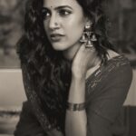 Niharika Konidela Instagram – 🧡
.
@pranav.foto @rashmitathapa @makeuphairbyrahul @ravi_pasupuleti @sunnybond