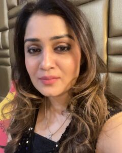 Nikita Thukral Instagram - A smiling face is a beautiful face.  A smiling heart is a happy heart. ❤️ keep smiling and spread love everywhere #smile #gratitude #actresslife #selflove #smilingqoutes #selfie #selfiequeen
