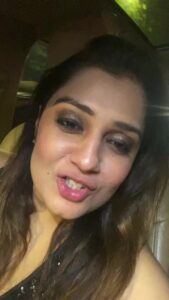 Nikita Thukral Instagram - Live with nikita. Happy new year.💛
