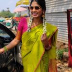 Niranjani Ahathian Instagram - ♥️♥️♥️ #pongal #memeries #lovelyexperince #kovil #family