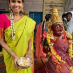 Niranjani Ahathian Instagram - ♥️♥️♥️ #pongal #memeries #lovelyexperince #kovil #family