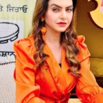 Nisha Bano Instagram - ਦਿਲ ਦਰਿਆ ਸੁਮਦਰੋ ਡੂਘੇ ਕੌਣ ਦਿਲਾਂ ਦੀਆ ਜਾਣੇ ਗੁਲਾਮ ਫਰੀਦਾ ਦਿਲ ਓਥੇ ਦਈਏ ਜਿੱਥੇ ਅਗਲਾ ਕਦਰ ਵੀ ਜਾਣੇ ❤️ #nishabano