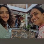 Nithya Menen Instagram - One year since 😘 Google made ... @amrutasubhash @par_vathy @_its_me_caroline @anjalimenonfilms @padmapriya_offl @sayanoraphilip @archana_padmini @sandeshkulkarni.small.s @simply.nadiya @pampabis @maneshmadhavan