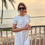 Niti Taylor Instagram - Here comes the sun🌼👒 #vacation #bebacknever#goa #besttrip #sun #vacationstateofmind #tanned#vacay