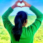 Pallavi Ramisetty Instagram - Nature lover 💚 📸@dileepkumar.1988 ❤ #vikarabaddairies #greens #nature #weekendtrip #spreadlove love #positivity #pallaviramisettyofficial Ananthagiri Hills
