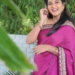 Pallavi Ramisetty Instagram - Candid click🧿 Saree @anvitha_collections Earings @sociotrenz_byramya #attarintikidaredi #etvshoot #candidpicture #sareelove #pallaviramisettyofficial #staypositive