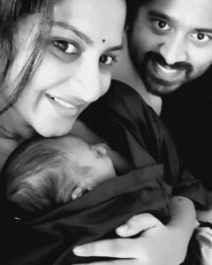 Pallavi Ramisetty Instagram - Happy thanksgiving !!

Because of my little bujji krishnayya '2022' has been so special, Dhuvith is biggest blessing for us 🧿

😘Thankfull to him for comming into our lives
🤗Thankfull to my most understanding, supportive and caring husband 
😊Thankfull to my family 
🎥Thankfull to my work and audience 
😀Thankfull to my jathirathnalu friends "Attarintiki daredhi"
👩‍⚕️Thankfull to my Dr.babitha mathuri mam for smoother pregnancy and delivery,
A special thanks to Apollo cradle and nursing team 
▶️Thankfull to my fans,Instagram followers, YouTube subscribers 
😊Thankfull to every little good things happened in this year 
🙏Thankfull to god for everything 

@dileepkumar.1988 @lalitha3906 @naguramisetti @devipriya6548 @keerthirekha.b @yourshravan @baswaraj_actor_official @srinivasy20 @iampramod_raaj @strikersinsta @parijathamclinics @drbabithamaturi @apollocradle_childrenshospital
.
.
.
.
.
.
.
#Thanksgiving2022 #pallaviramisettyofficial 😊🧿