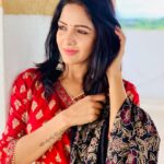 Pavani Reddy Instagram - I like things to be modern and still have a bit of tradition ❤️🥰 PC : @anu_anushachowdary 🥰 Dress courtesy: @anushashoppingzone #traditional #love #smile #happy #me