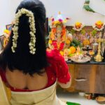 Pavani Reddy Instagram - Ganapathi Bappa Morya🙏🏻😇 May the mentor, protector & remover of obstacles enlighten your lives 😇 #ganesha #festival #happy #peace