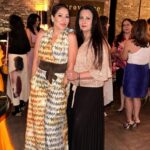 Poonam Dhillon Instagram - The week that was !! Festivity is in the Air !! #birthdayparty #prediwali #frienshipismagic #Happiness #love #goodfood #funtimes #music #dance