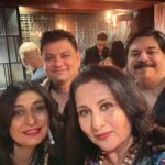 Poonam Dhillon Instagram - Party mood!! 🥰💕🎁🎊🎉🎈Good to catch up with so many Dear Friends. Happy Birthday @sammirshah @moranialy . Lovely party !!