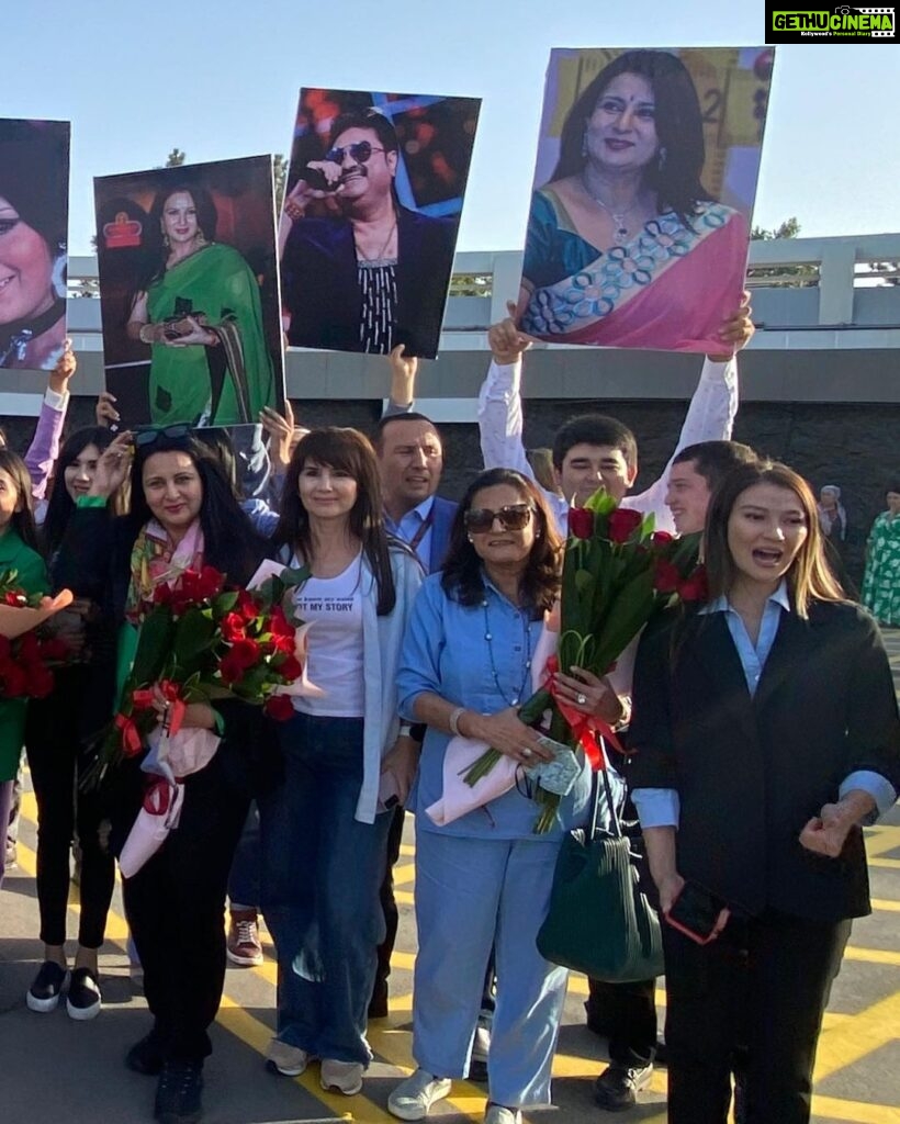 Poonam Dhillon Instagram - Trip to Tashkent ,capital of Uzbekistan. A extremely warm loving welcome , overwhelmed with Flowers & Music . The #tashkentinternationalfilmfeatival is a extremely Grand well planned Festival. Indian films and actors are specially loved and we are showered with Love , affection & respect . Was very pleasant meeting our distinguished Indian Ambassador @manish.prabhat & his lovely wife Ruchi . The indian Delegation was led by @nfdcindia NDFC head @bhakarravinder .Legendary star #zeenataman was showered with love from the Uzbek Fans . I had shot for my iconic Film #SohiniMahiwal , Directed by @umesh0608 here many years ago. Look forward to visiting this extremely beautiful country again soon. Tashkent, Uzbekistan