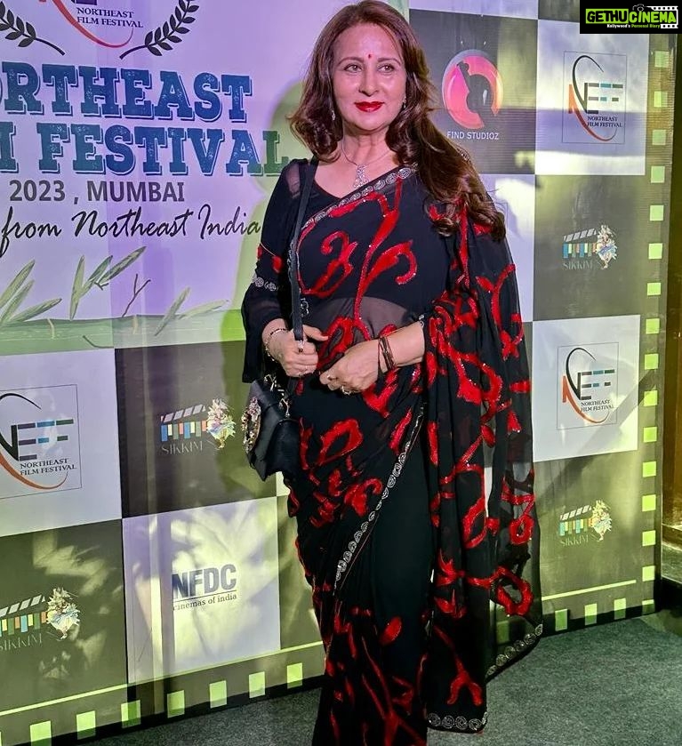 Poonam Dhillon Instagram - North East is a Beautiful part of India with Outstanding Natural Beauty .. NFDC & Information & Broadcasting Ministry @nfdcindia @mib_india organised a opportunity for talent from the NE INDIA to be showcased , recognised & awarded here in Mumbai. Happy and Proud to give away Awards to the multiple Talent from North East .congrats @rebecca_changkija_sema & team