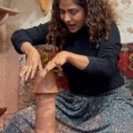Poornima Indrajith Instagram - Art and the artist 🫶 Those who have never tried a hand at this , please let me tell you , this is one of the most soulful experiences I have had in recent times . A true process of harmony with self ❤️