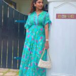 Poornima Indrajith Instagram - Caught posing ^_^ 📷: @nakshatraindrajith 👗@pranaahbypoornimaindrajith