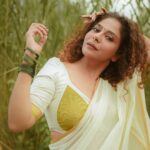 Poornima Indrajith Instagram - Onam 2022 🌾✨🌼 💛 Pic : @manekha_ Wardrobe : @pranaahbypoornimaindrajith