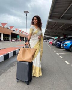 Poornima Indrajith Instagram - 🌼🌸🌼
Wardrobe: @pranaahbypoornimaindrajith