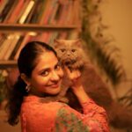 Poornima Indrajith Instagram - Appreciation post to all the pet moms out there. Aren’t we all blessed ♥️ Taking a moment to be grateful for all the love I receive. Here are the names of my fur babies:) Booboo . Nala . Boba . Laila Pic by : @athul_krishna________ #petmom #happymothersday
