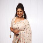 Poornima Indrajith Instagram - This print makes me happy 😊 #idky #pranaahpret Pic : @iamkishoreradhakrishnan Wardrobe: @pranaahbypoornimaindrajith HMU : @jaan_moni_das Asst : @priyankaalbert Jewellery: @pureallure.in Show : @mazhavilmanoramatv