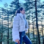 Pragya Jaiswal Instagram - Strawberry trail at Wildflower 🍓🌲❄️ Outfit - @ikichic_official @zabellaofficial Styled By - @anshikaav Team - @roshiijain Styling Intern - @bhatia_tanisha