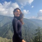Pragya Jaiswal Instagram - Hilly & chilly 🏔️