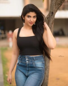 Pragya Nagra Instagram - Knock knock. Who’s there? The weekend vibes🔥🔥🔥

PC @sathyaphotography3 🥰❤️

#telugugirls #telugumemes #teluguammayi #teluguactress #tamilgirls #telugugirl #telugucinema #teluguboys #keralagirls #tollywood #biggbosstelugu #telugureels #trending #hyderabad #micset #telugustatus #teluguhot #tamilgirl #tamilponnu #telugumovies #telugusongs #maheshbabu #telugupeople #vijaydevarakonda #telugubgm #bollywood #alluarjun #teluguwhatsappstatus #samantha #tamilheroine