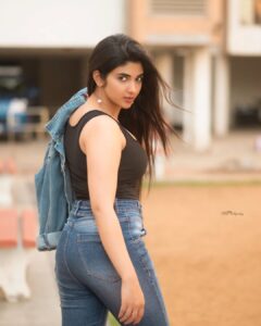 Pragya Nagra Instagram - Knock knock. Who’s there? The weekend vibes🔥🔥🔥

PC @sathyaphotography3 🥰❤️

#telugugirls #telugumemes #teluguammayi #teluguactress #tamilgirls #telugugirl #telugucinema #teluguboys #keralagirls #tollywood #biggbosstelugu #telugureels #trending #hyderabad #micset #telugustatus #teluguhot #tamilgirl #tamilponnu #telugumovies #telugusongs #maheshbabu #telugupeople #vijaydevarakonda #telugubgm #bollywood #alluarjun #teluguwhatsappstatus #samantha #tamilheroine