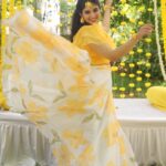 Pragya Nagra Instagram - Mehendi outfit @fiorebymalar_ 🌺 Make up & Hair @the_hues_venue @imaikkaa_by_nivi 💁🏻‍♀️ Location @avmgardens