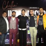 Prateik Babbar Instagram - at the success bash for #IndiaLockdown 🔥 celebrating 100 million watch minutes in the first 10 days 🔥 thank you so much for watching 🙏🏽 streaming now only on @zee5 & @zee5global ❤️ @imbhandarkar @jayantilalgadaofficial @penmovies @pjmotionpictures @pranavjain_official @real.amitjoshi @i_aradhana_ @rohitrkulkarni @_prat @saietamhankar @shwetabasuprasad11 @aahanakumra @hrishitaa_bhatt @grumpyoldbelawadi @manish_kalra_ @zee5 @zee5global p.s. - thank you for having us @chillinkitchenandbar @madclubindia @picturenkraftofficial ❤️