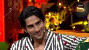 Prateik Babbar Instagram - Aaj raat 9:30 baje, #SonyEntertainmentTelevision par #TheKapilSharmaShow mein, Kappu ke sawaalon ka jawaab kya de paayenge Prateik Babbar? Dekhiye comedy se bhari aaj ki shaam mein!🤭😂

@kapilsharma @kikusharda @sumonachakravarti @rajbabbarmp @juuhithesoniibabbar @aaryababbar222 @sonytvofficial 

#TKSS