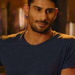 Prateik Babbar Instagram - The only bartender we’d pick over shots! Drop a 🙌 if you agree!! #FourMoreShotsPlease S3, new season out now!