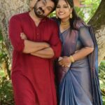Pratheeksha G Pradeep Instagram - With Rakhu…😍😍 . . @kiranviswanathaniyer Pic @itzme_allu Jewl @aswa_plaza_ Saree @collections.cathys Merryland