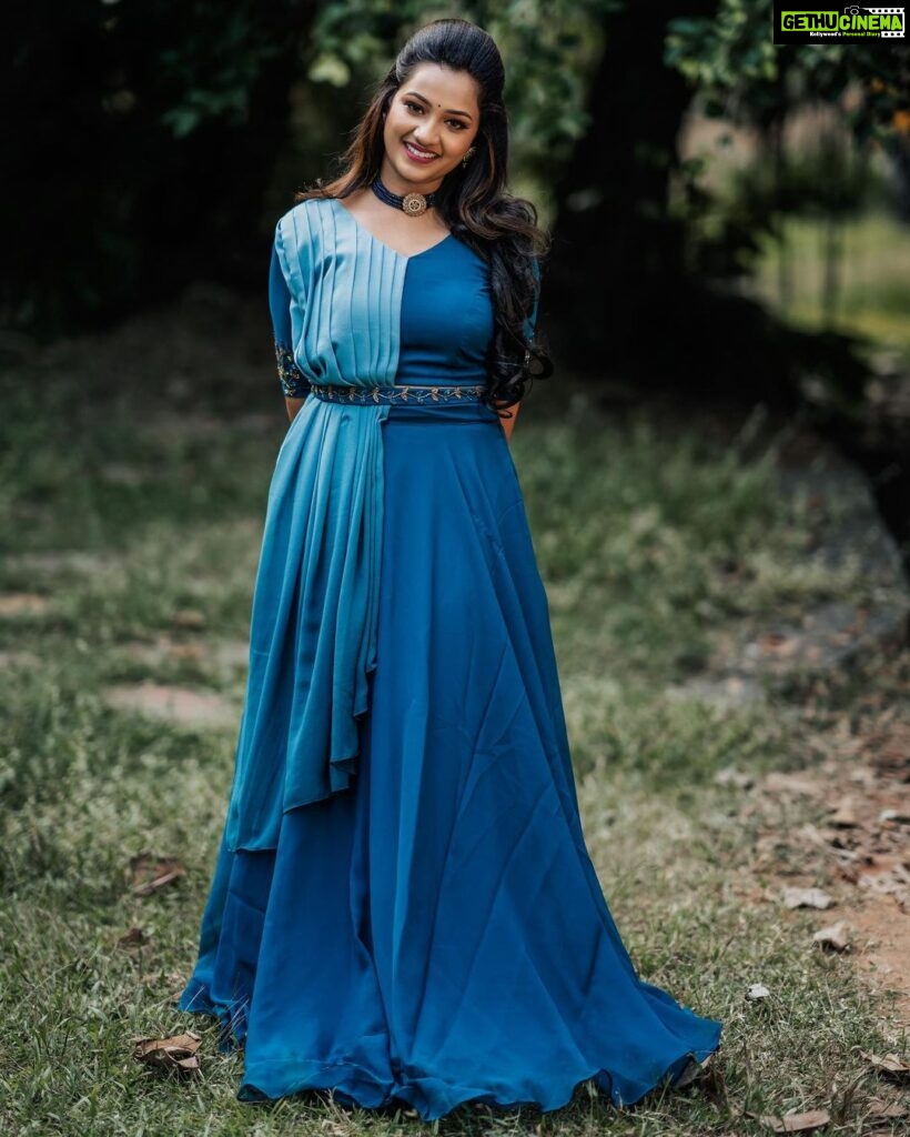 Pratheeksha G Pradeep Instagram - 💙💙 Coustum @nova_fashion_boutique_by_brind Pic @_stories_by_jibin_rajendran_ Makeup @sivas_makeover_ Ornaments @aswa_plaza_ #pic #blue #photoshooting #happyday Thiruvananthapuram, Kerala, India