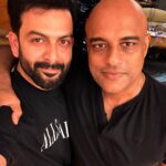 Prithviraj Sukumaran Instagram - From “Do you want to direct this?” to discussing our grand plan of 5 films..how long have we come brothEr? 🤗❤️🤗 @muraligopynsta