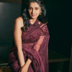 Priya Bhavani Shankar Instagram - 🍷🍷 Styling : @niru05_raghupathy Saree : @jade_bymk Earings : @houseofshikha Finger ring : @bcos_its_silver Juttis : @koblerrshoes Make up : @makeupmaliksam Hair : @koduruamarnath Photography : @arifminhaz