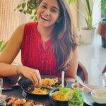 Priya Bhavani Shankar Instagram - I am so so glad I got to spend Ramzan at our own @liams_diner ☺️ I’m very proud of this young team, learning and progressing each day❤️ and team @liams_diner , we absolutely loved the Biryani Dalcha and the tomato sweet you guys made for us☺️ and the pan shake is always my absolute fav☺️ cheers guys.. make this summer count❤️ Happy Ramzan 🤗🤗