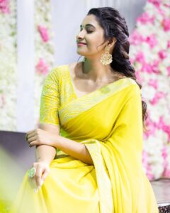 Priya Bhavani Shankar Thumbnail - 404.6K Likes - Top Liked Instagram Posts and Photos