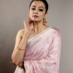 Priyamani Instagram - Elegance is the one beauty that never fades ❤️❤️ Outfit : @deepthiganeshlabel Jewellery : @aditi_collection Bangles : @deepthiganeshlabel 📸 : @kiransaphotography Styled by : @stylebyannapurna MUH : @pradeep_makeup @shobhahawale #custodyonmay12 #sareelove